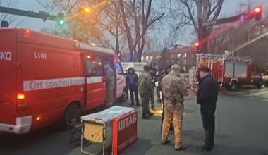 Тоқаев Алматыдағы хостелде қаза тапқандардың жақындарына көңіл айтты