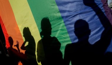 Қазақстан билігі жасөспірімдердің ЛГБТ-сайтын бұғаттады
