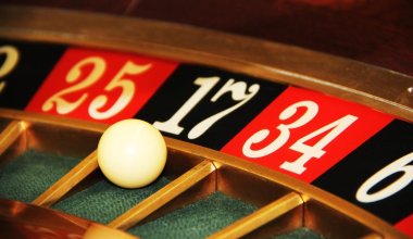 Астанадағы жеке компанияның бухгалтері казиноға 400 млн теңге ұтылған