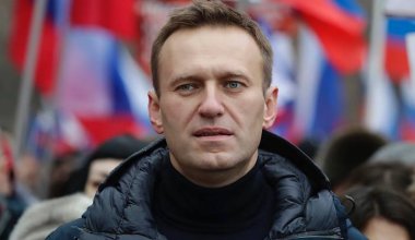 Ресей оппозиционері Навальный көз жұмды