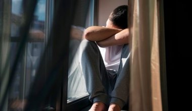 «Қой, күрсінбе»: Қазақстан депрессияға ұшырағандар рейтингінде нешінші орында тұр