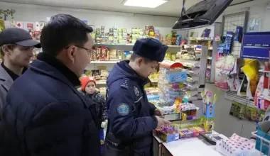 «100 келі насыбай»: Астана полицейлері рейд жүргізіп жатыр