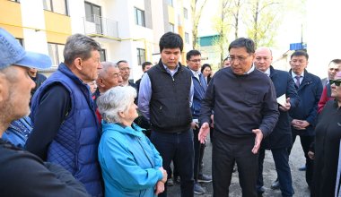 Алматы әкімі Түрксіб ауданындағы ескі тұрғын үйлерді жаңарту  барысымен танысты