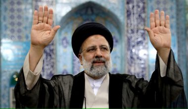 Батыспен қатынаста қатал әрі әлемнің ең ықпалды 100 адамының бірі болған – Иран президентінің өмірбаяны