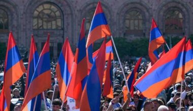 Армениядағы митинг: наразылар Пашинянның отставкасын талап етеді