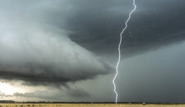 Жел соғып, найзағай ойнайды – синоптиктер ескертеді