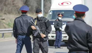 Билік референдум қарсаңында 12 қалада бейбіт митинг өткізуге рұхсат бермеді