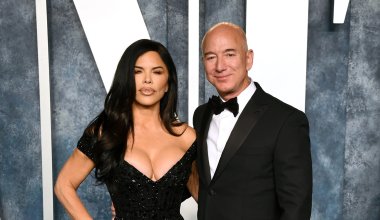 Миллиардер Джеф Безос 500 млн долларлық яхтада дүркіретіп той өткізбек