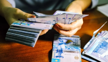 Сарапшылар теңгені қайда салу дұрыс екенін екенін айтты