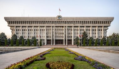 Қырғызстанда мерзімінен бұрын болатын парламент сайлауы қашан өтетіні белгілі болды
