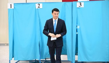 Алматы әкімі Дархан Сатыбалды референдумда таңдауын жасады