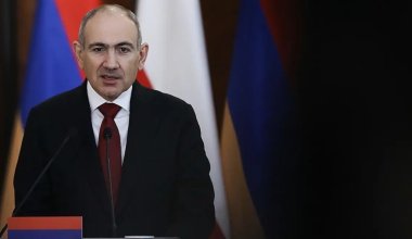 Пашинян Армения үкіметінің отставкаға кететінін мәлімдеді
