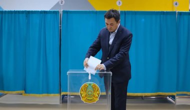 Айбек Дәдебай Құрылтай сайлауында дауыс берді
