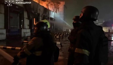 Зеленский: Ресей Трамп өкілдерінің сапары қарсаңында Киев әуежайларына соққы жасады