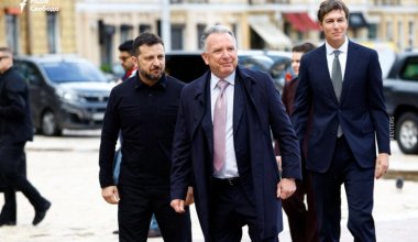 Трамптың өкілдері Украинаға жетті