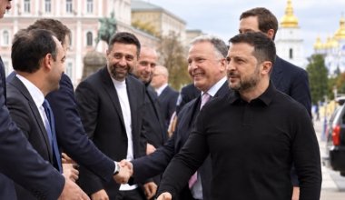 «Бейбітшілік керек»: Зеленский Киевте Уиткофф пен Кушнермен келіссөз бастады