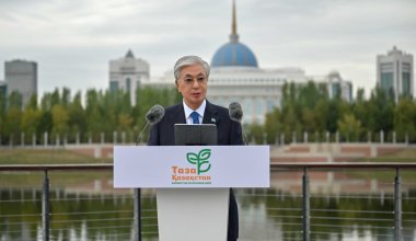 «Масқара жағдай, саботаж». Тоқаев Қазақстандағы жолдардың жай-күйі үшін шенеуніктерді сынға алды