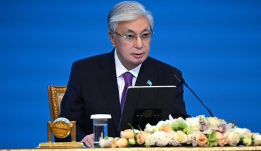 "Тілге қарсы күресу – Жаратқанға қарсы шығу": Тоқаев тіл мәселесін тағы көтерді