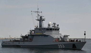 Тоғыз әскери қызметші қаза болған жағалаудан кадрлар пайда болды