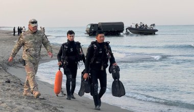 Каспийде 252 адам екі әскери қызметшіні іздеп жатыр