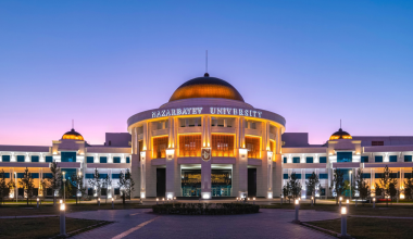 Nazarbayev University әлемдегі ең беделді рейтингте тағы да 100 позицияға көтерілді