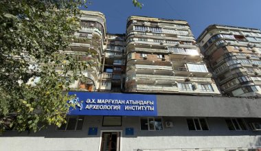 Алматыда "Три богатыря" тұрғын үй кешеніндегі заңсыз құрылыс тоқтатылды