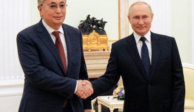 "Табанды еңбек": Тоқаев Путинді туған күнімен құттықтады