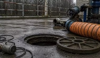 Шымкентте екі жұмысшы құдықта газға уланып қаза тапты