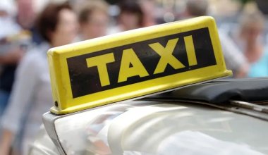 «Такси ақысын төлемеген»: Алматыда жүргізуші шетелдік туристерге шағымданды