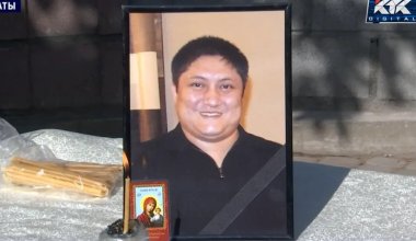 Алматыда жүкті әйелдің көз алдында ер адамды көлік тұрағына бола пышақтап өлтірді