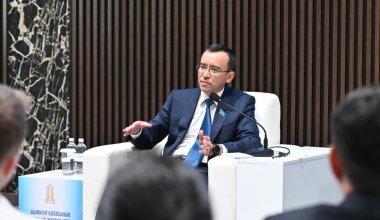 Сенаттың экс-спикері Тоқаевтың реформалары туралы кітап жазды
