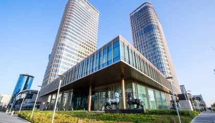 Капитал қайда бағыт алып барады: кеңседегі серпіліс Қазақстанның жаңа рөлі туралы нені аңғартады