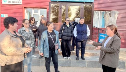 "Оқымасаңдар – кете беріңдер": Ақтөбеде студенттер колледждегі оқу ақысына шағымданды