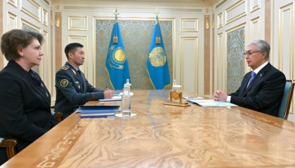 Тоқаев Қорғаныс министрлігіндегі ауыс-түйістен кейін әскердің жай-күйі туралы есептерді тыңдады