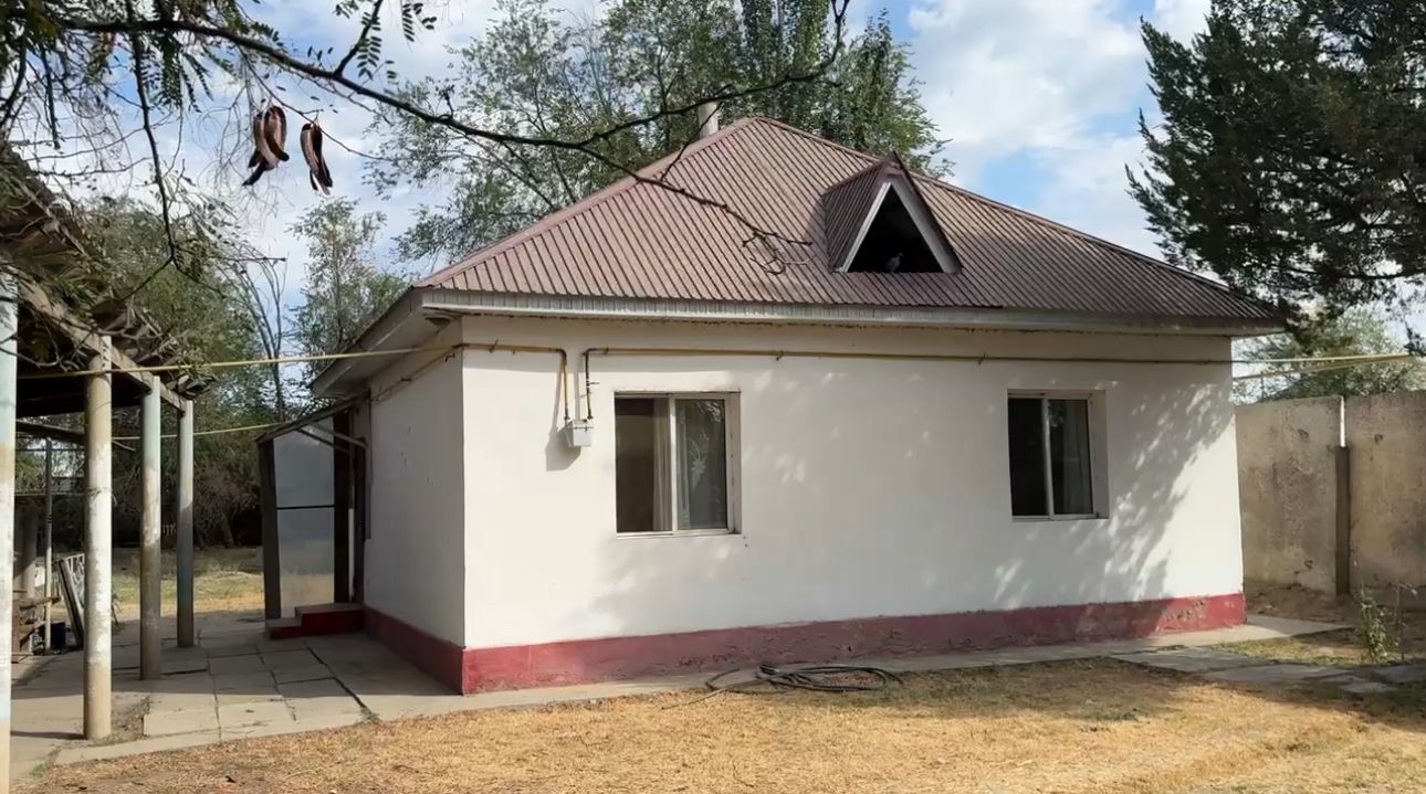 Киімдегі орыс әйелдерімен жыныстық қатынас