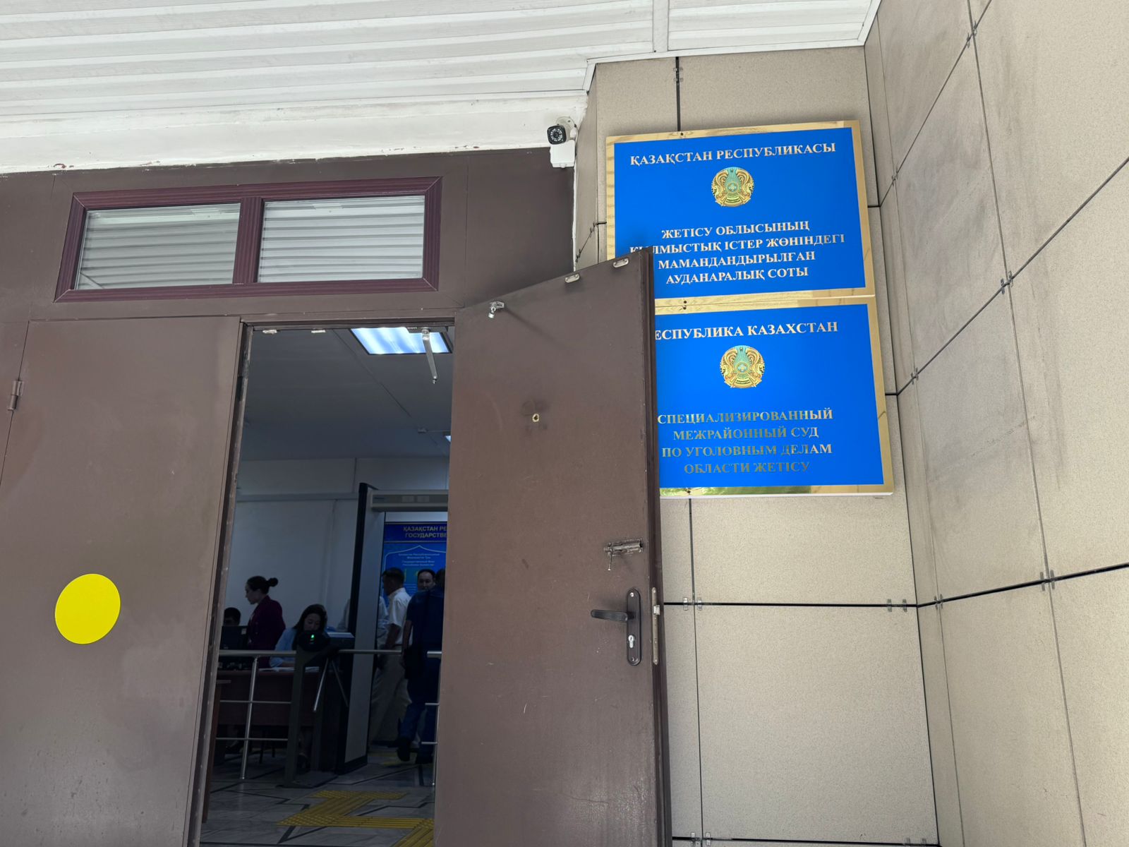 Гинекологтың кабинетіндегі порно лесбиянкалар