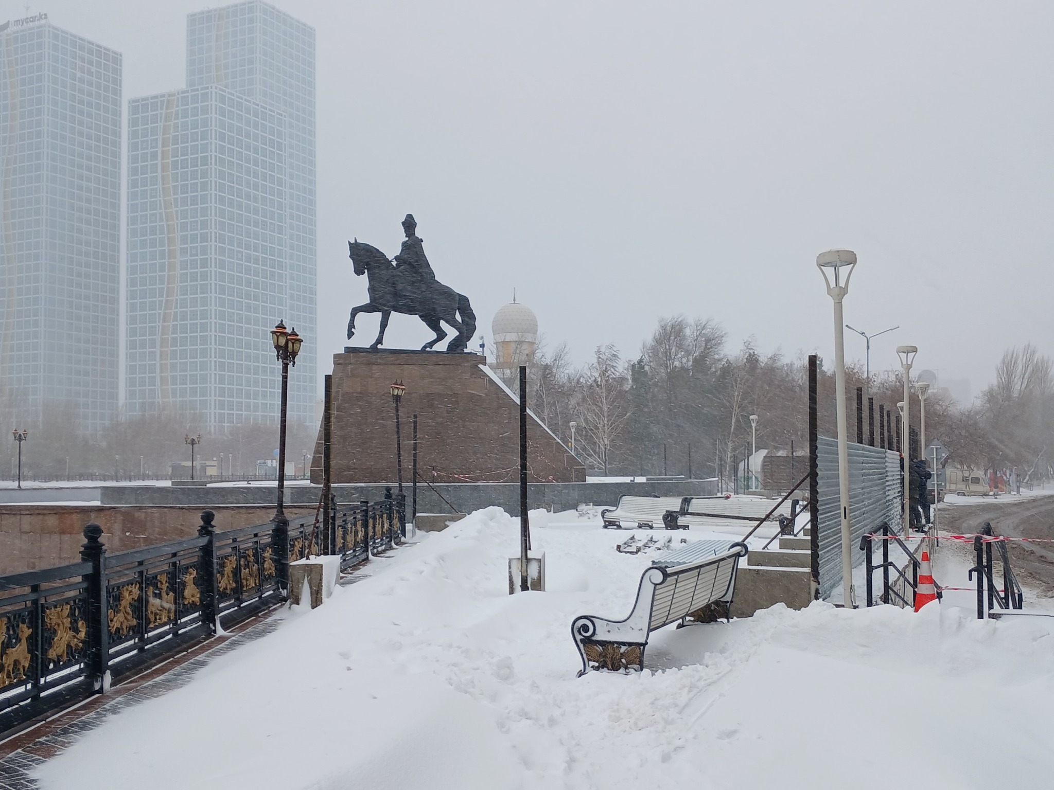 Ханымдар жас жігіттерге қиындық тудырады