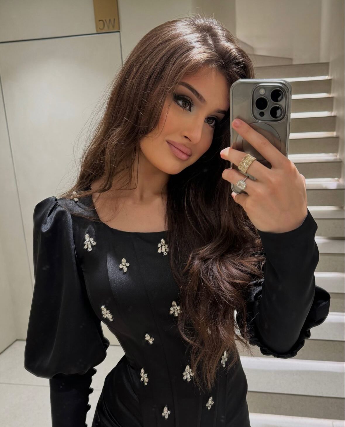 Колготки секс бейнелері HD онлайн